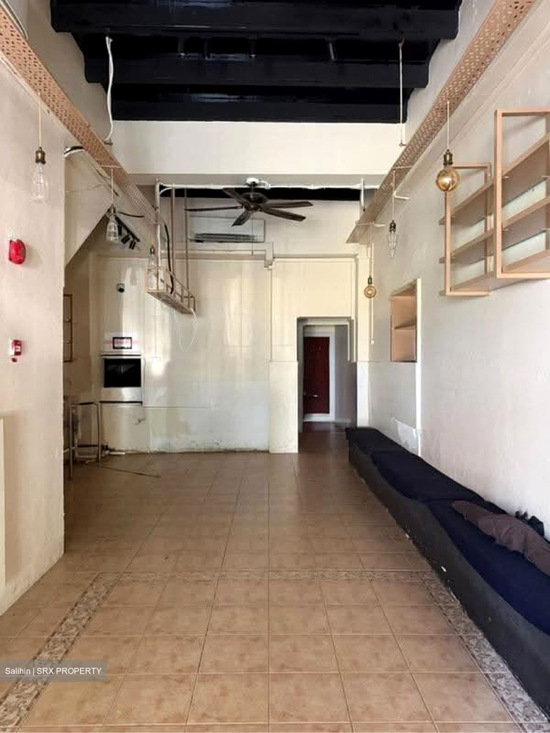 Kandahar Street (D7), Retail #619979111